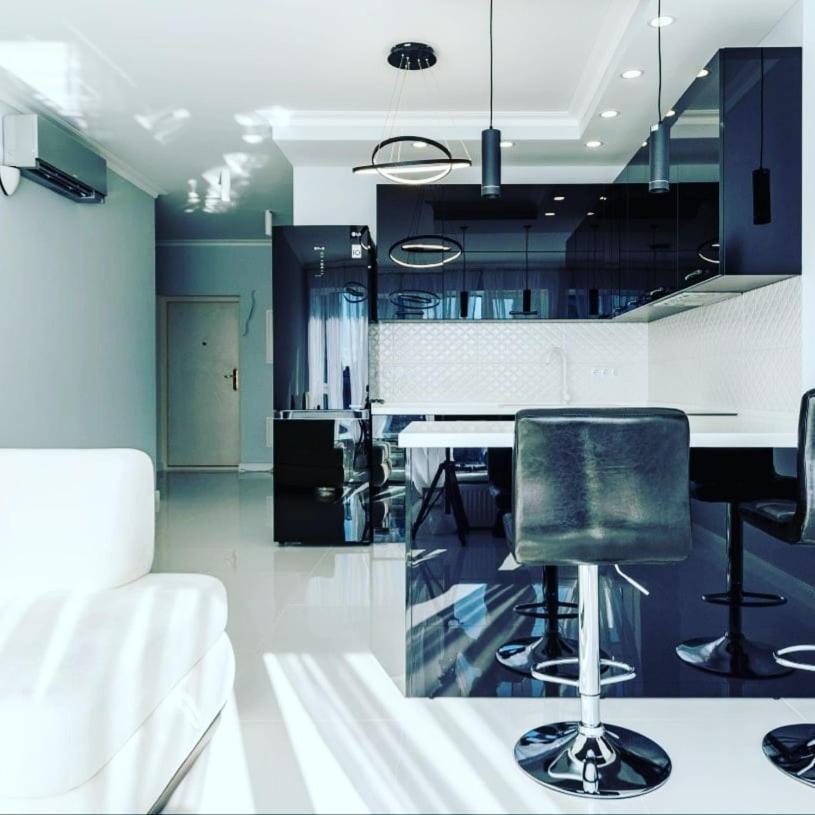 роскошная 3к 125м2 на набережной . дрим таун Apartment *