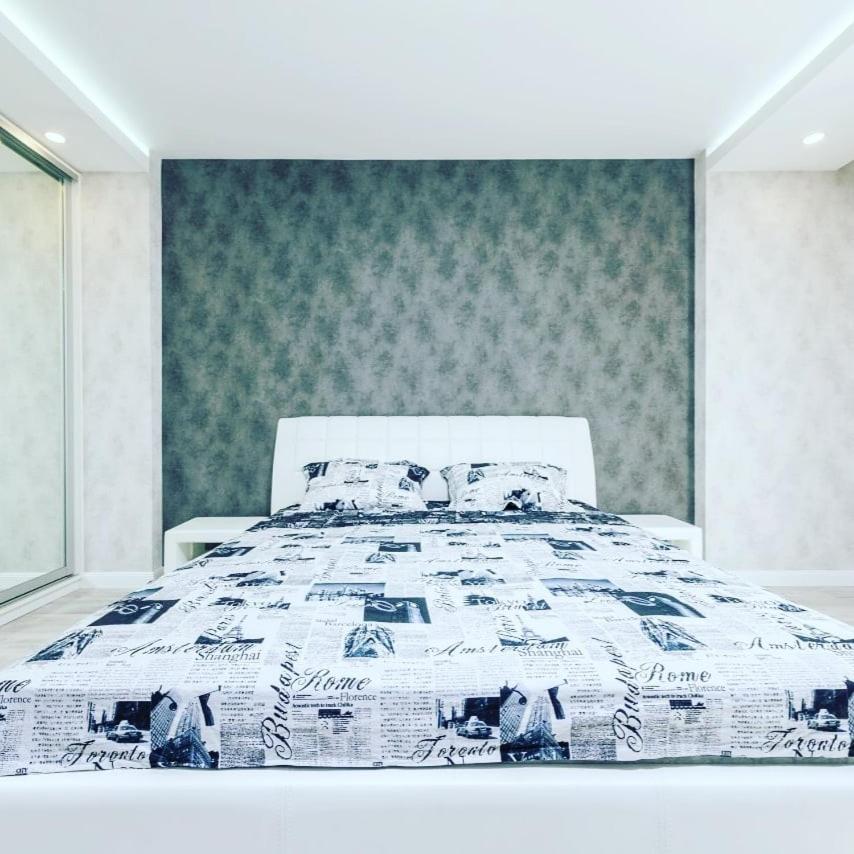 роскошная 3к 125м2 на набережной . дрим таун Apartment Kyiv